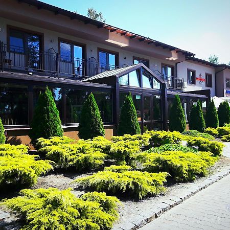 Santana Club Bed & Breakfast Велен Заобжански Екстериор снимка